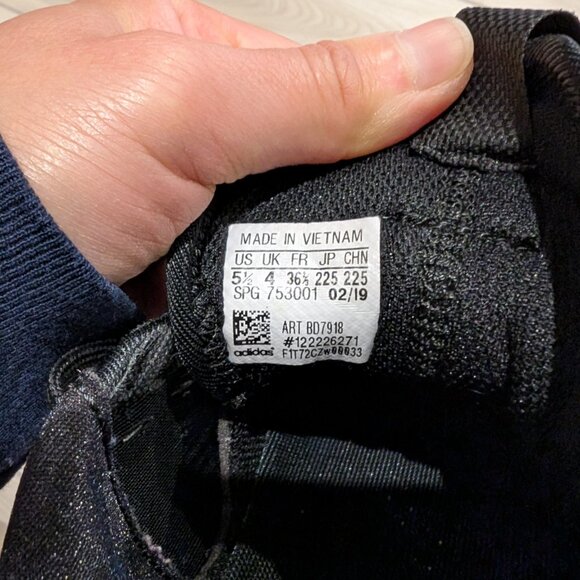 Adidas Crazyflight Bounce 3 Size 5.1/2  Women's Volleyball Sneaker - Picture 2 of 8